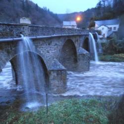 28 11 2014 17h cascades du pont neuf