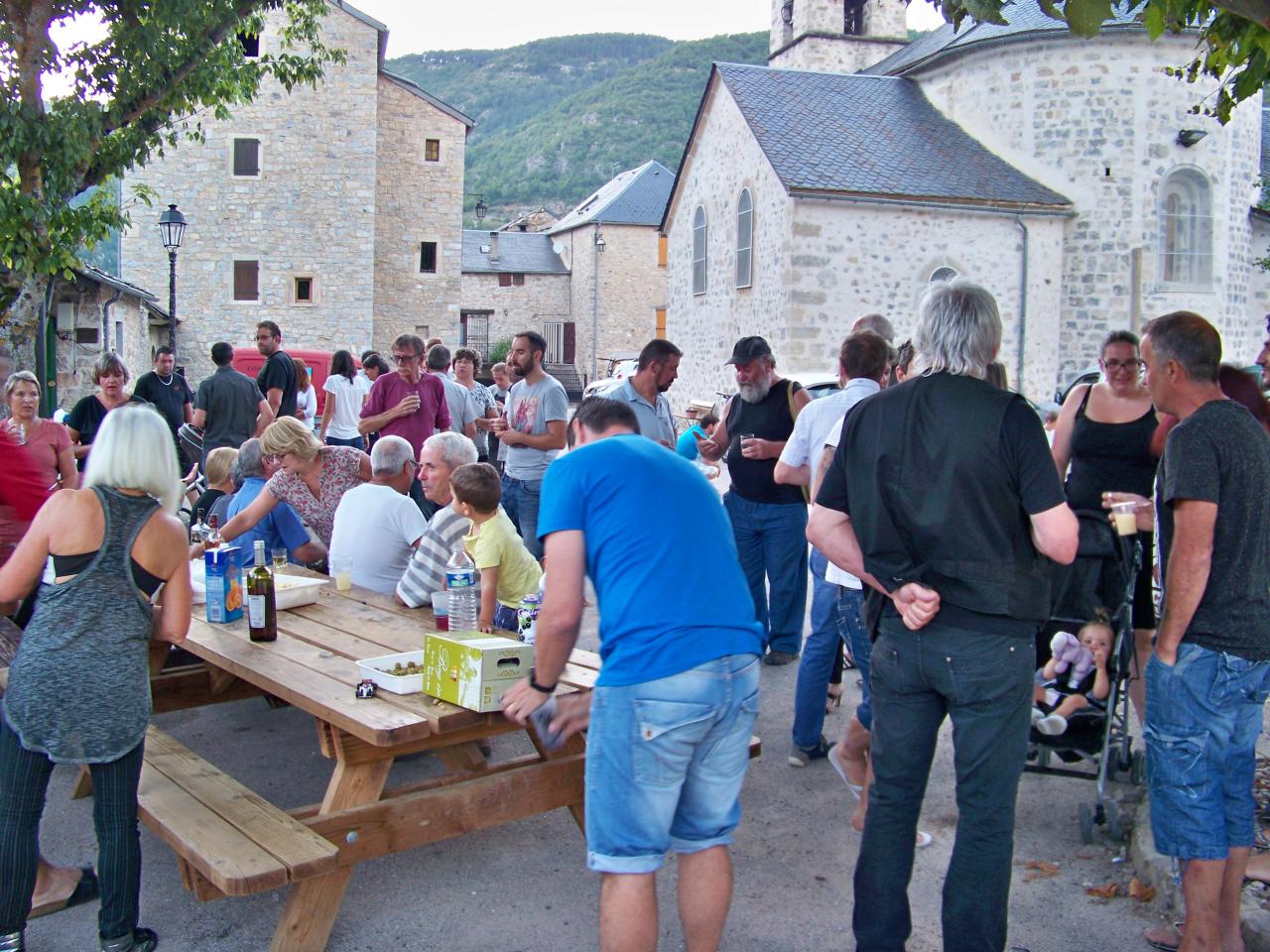 repas village 2 du 23 08 2016